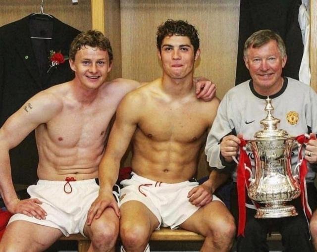 九游下载-【揭秘】C罗回家，出手最晚的曼联怎样击败了曼城？