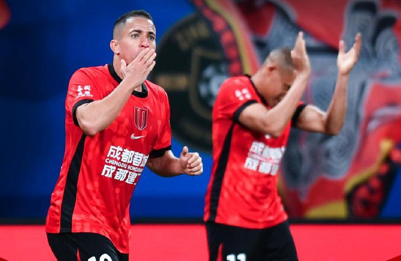 九游游戏-4-1 2-1 1-0 中超疯狂一夜!海港大胜西海岸 蓉城领跑 河南赢玉昆