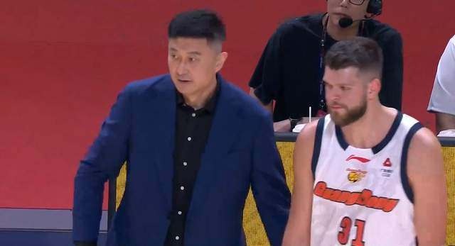 九游电脑版-完全打不过！广东男篮遭逆转，1-2无缘4强，杜锋尽力了，徐杰拉胯